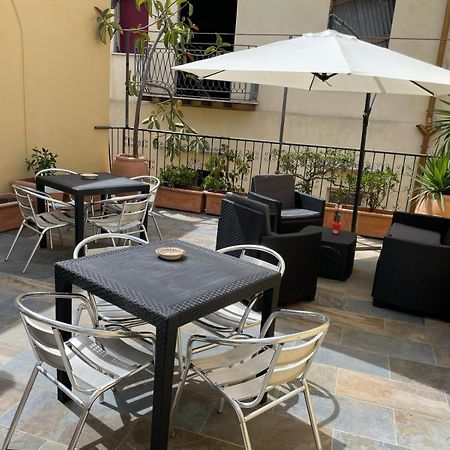 Hotel Cortese Palermo Bagian luar foto