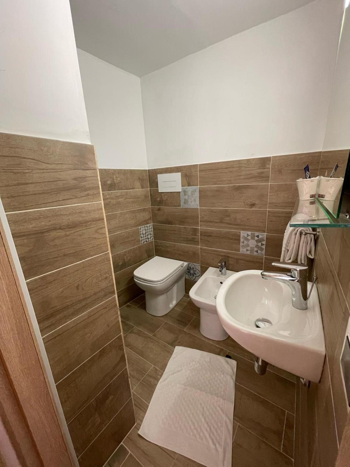 Hotel Cortese Palermo Bagian luar foto