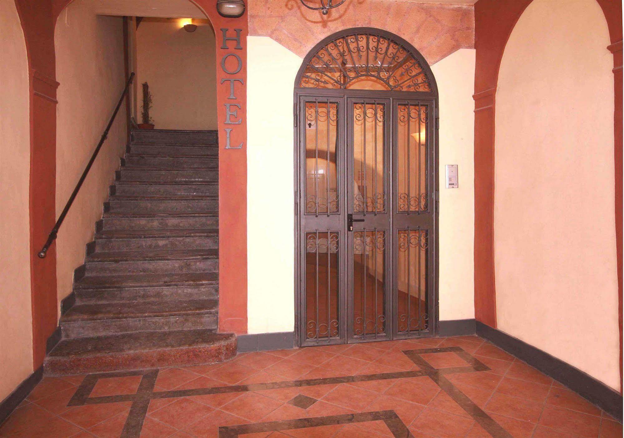 Hotel Cortese Palermo Bagian luar foto