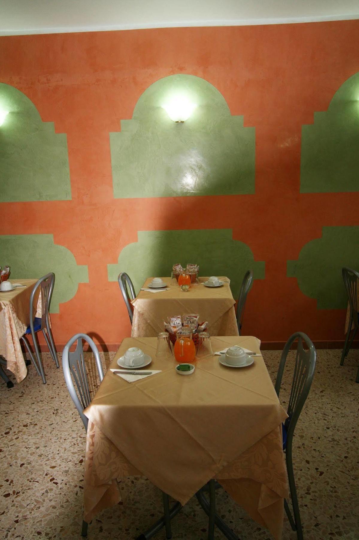 Hotel Cortese Palermo Bagian luar foto