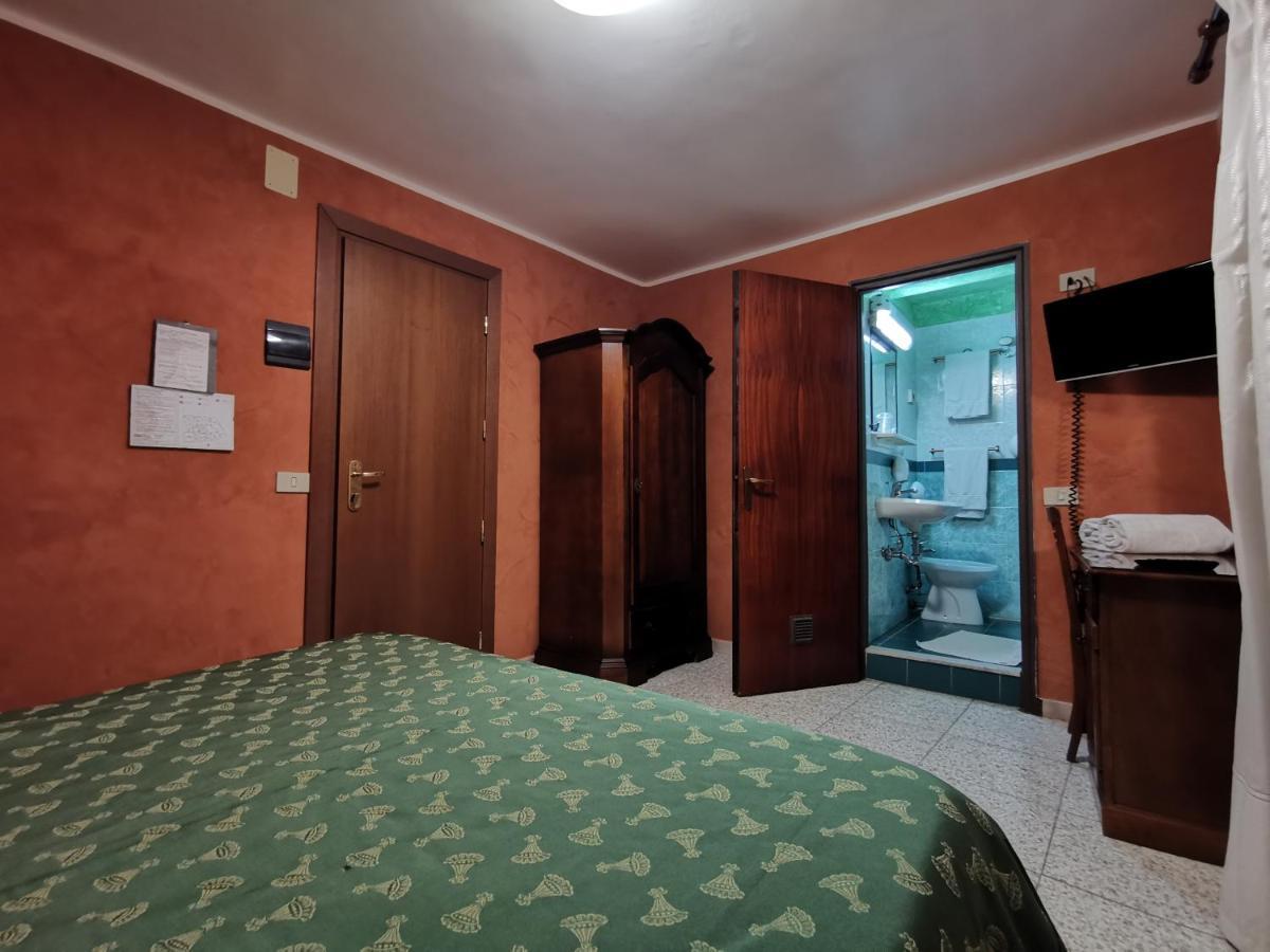 Hotel Cortese Palermo Bagian luar foto
